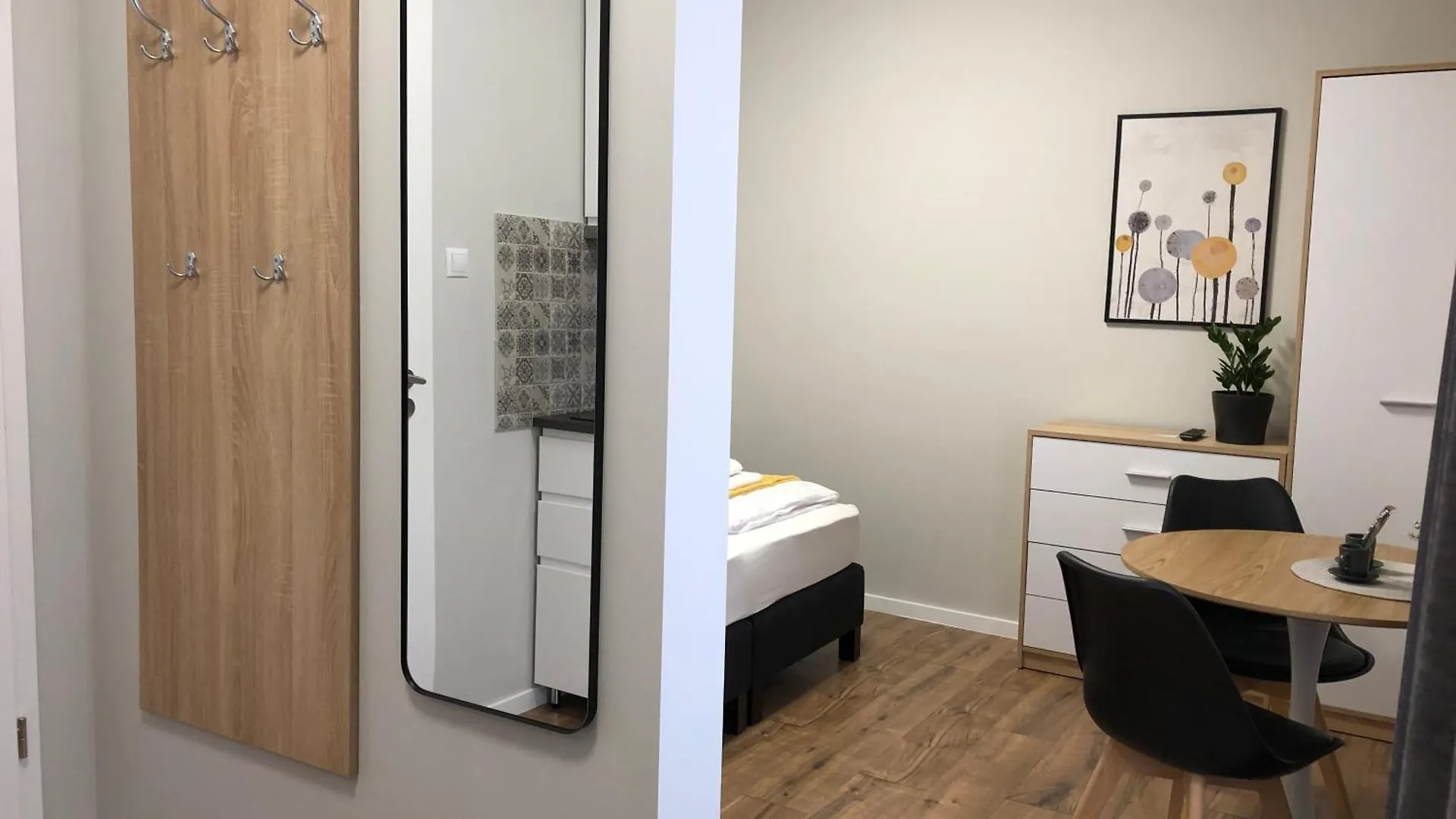 Illa Apartments 에게르