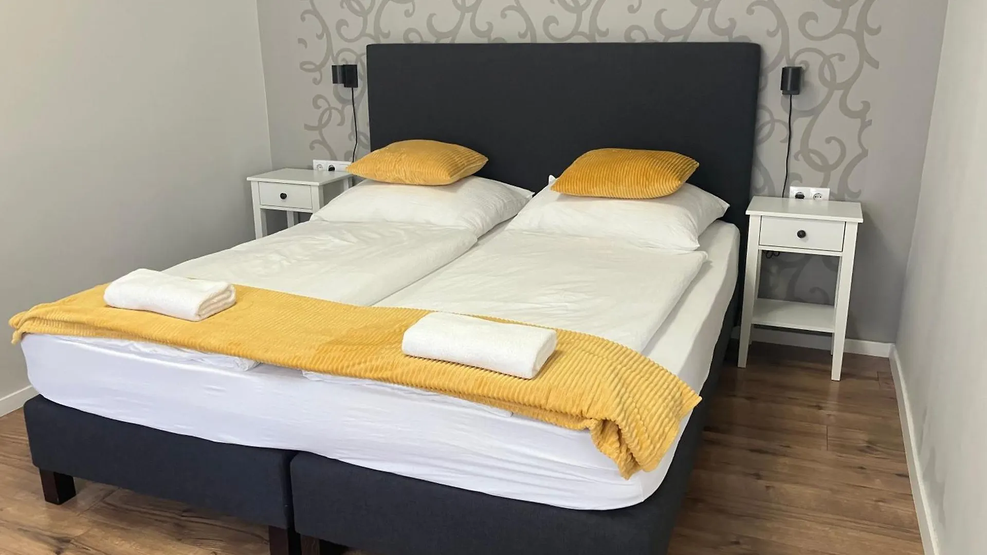 Illa Apartments Eger 0*,
