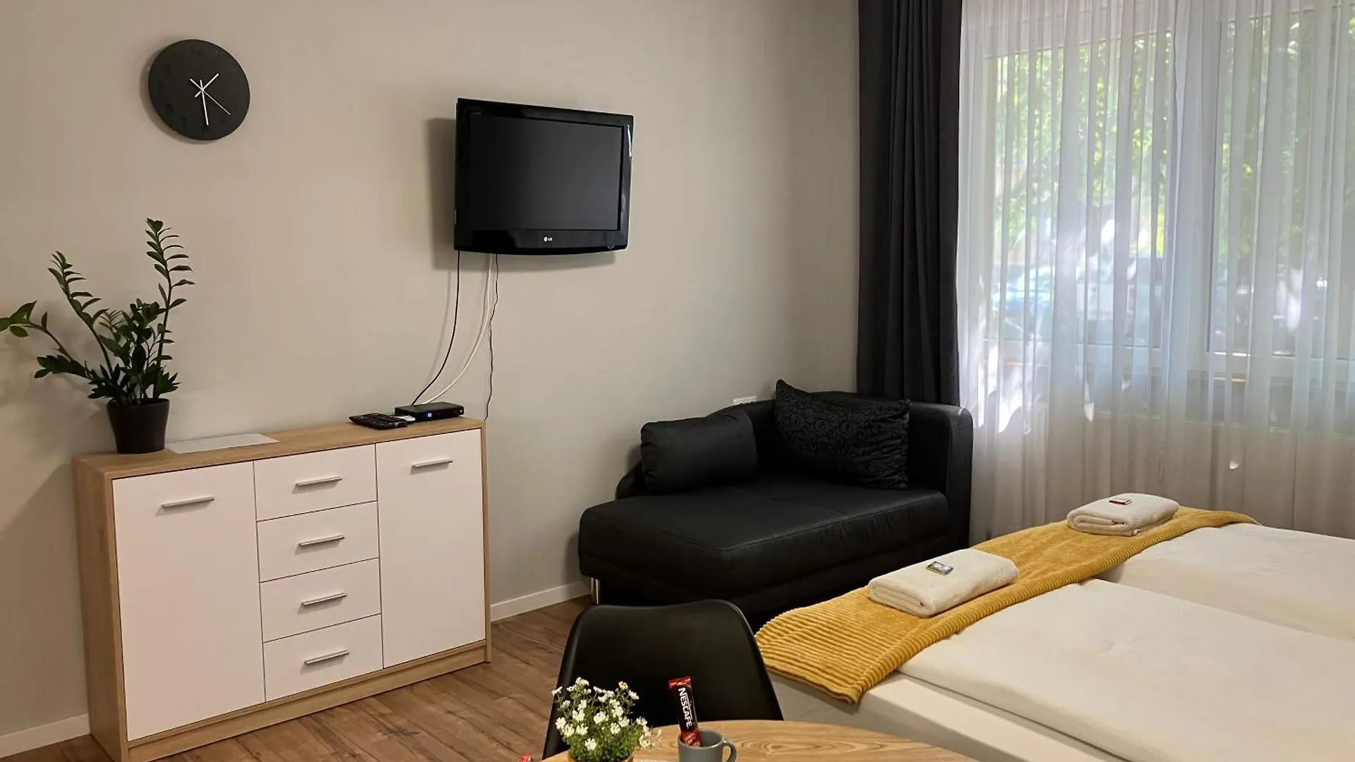 Illa Apartments Eger Hungary