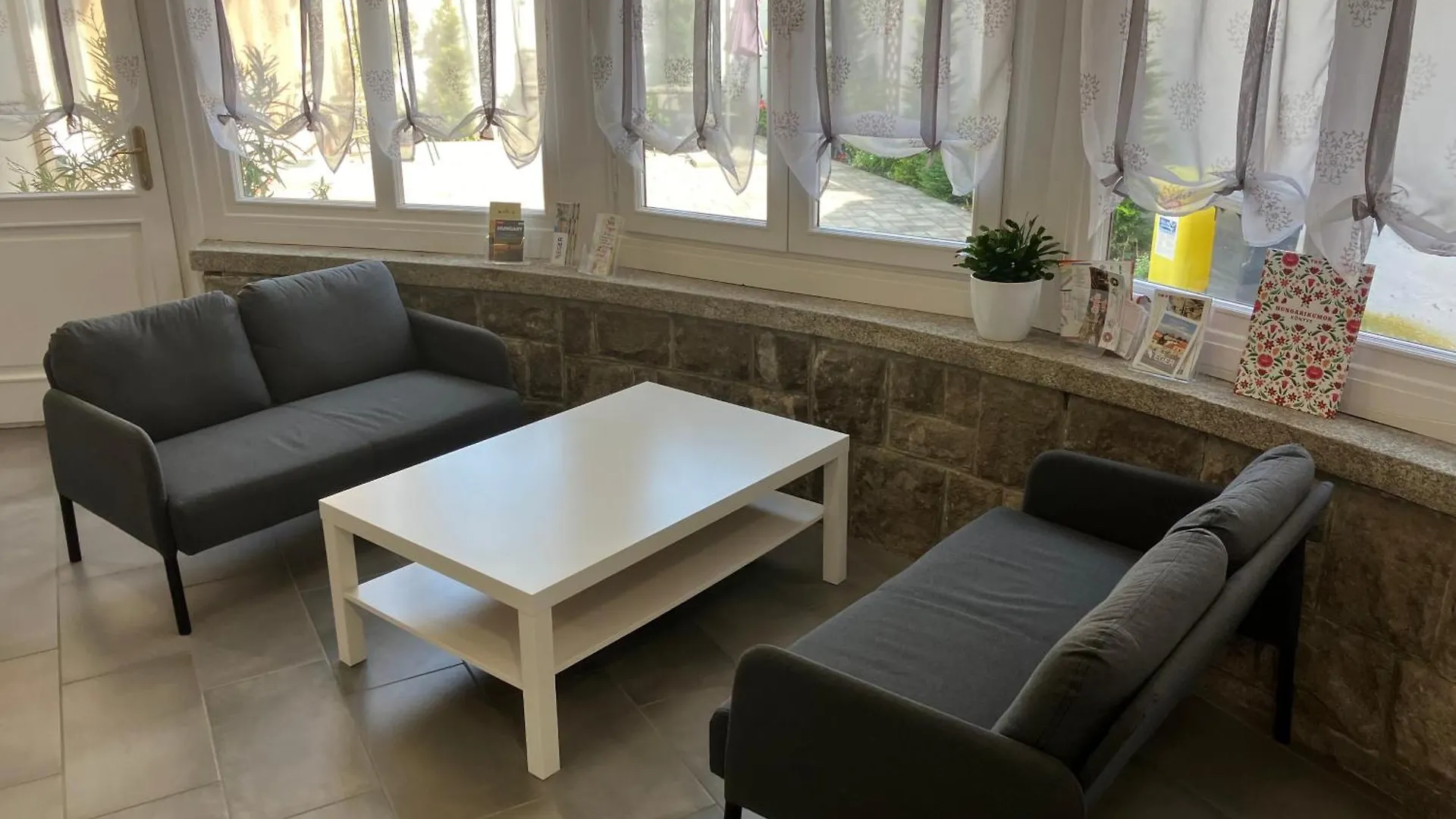 Illa Apartments Eger 0*,