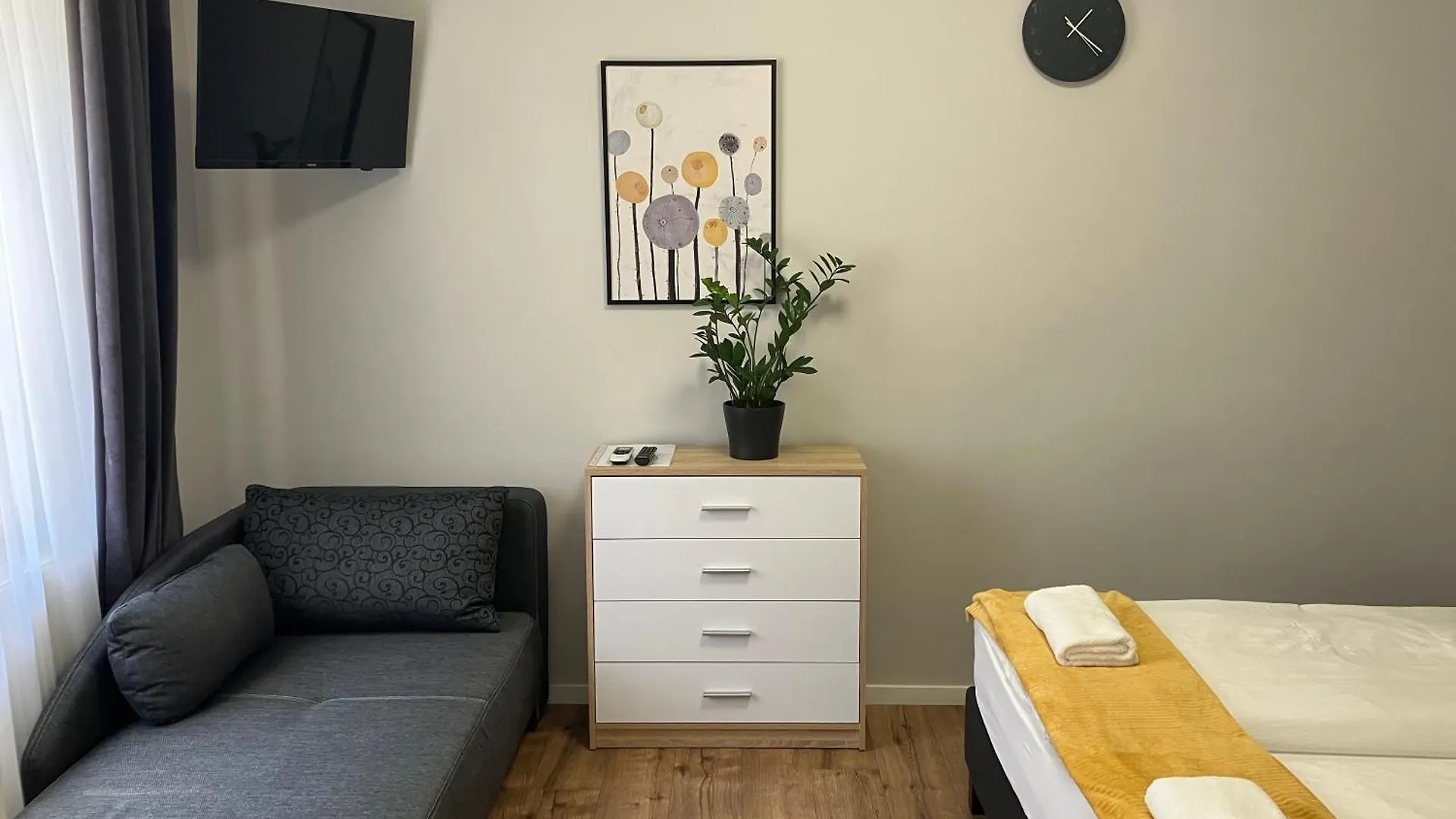 Illa Apartments 에게르 0*,