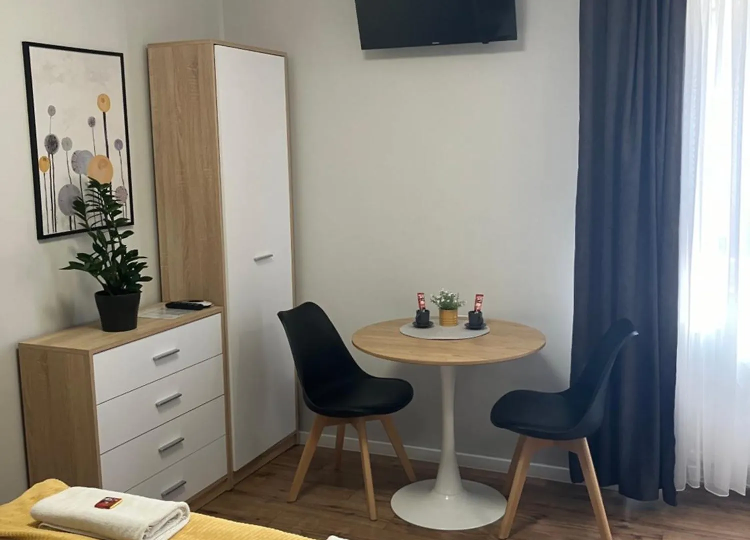 Illa Apartments 에게르